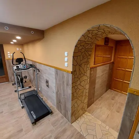 Fenyves Vendeghaz Feriehus *