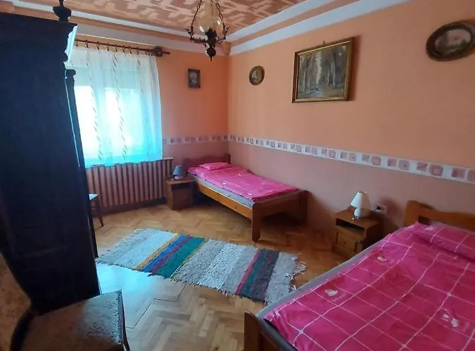 Fenyves Vendeghaz Tapolca