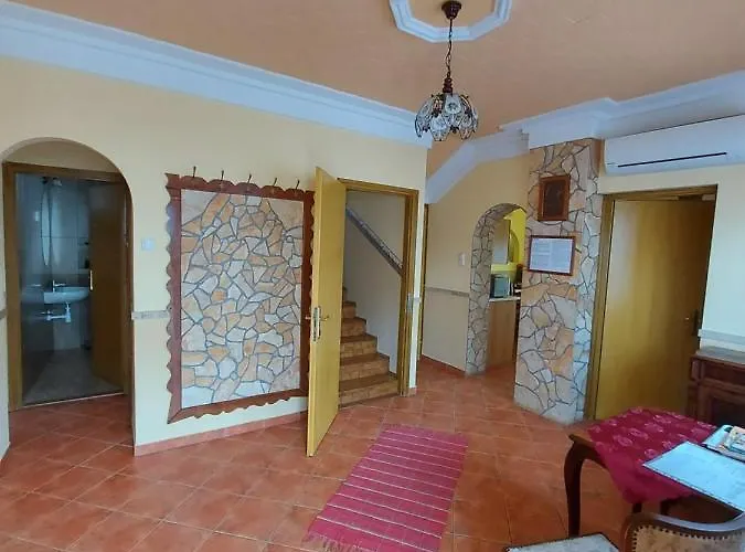 Casa de Férias Fenyves Vendèghàz *