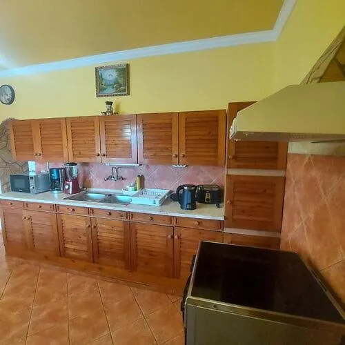 Fenyves Vendeghaz Dom wakacyjny *