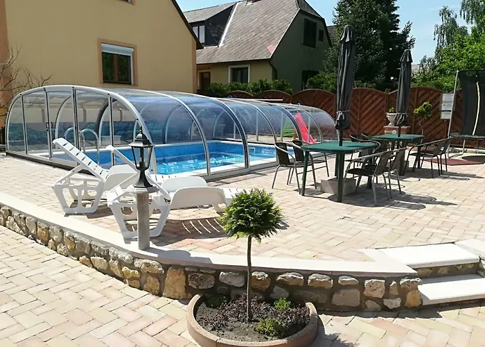 Fenyves Vendeghaz Тапольца